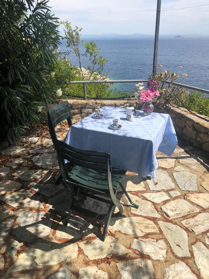 Apartment Un Nido Sul Mare Rio Marina